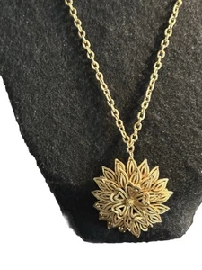 Vintage Lisner Pendant/Brooch Necklace Signed Flower Gold Toned 25” Chain - Picture 1 of 14