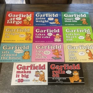 Vintage Garfield Books By Jim Davis 11 Lot 1-11 Comic CLEAN NICE ! - Picture 1 of 13