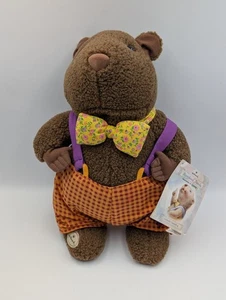 Granville Murmeltier Plüsch mit Etikett - Hallmark Storybook Friends, Crayola - Bild 1 von 7