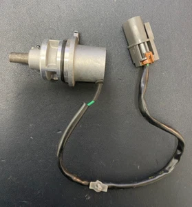 SMP SC69 NEW Vehicle Speed Sensor - Picture 1 of 9