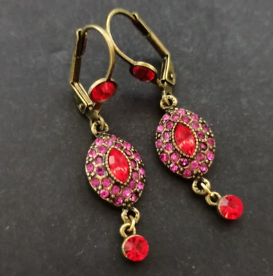 Pendientes Michal Negrin Cristales Rojo Rosa Renacimiento Victoriano Cuelga Marquesa De Colección Foto 1 de 4