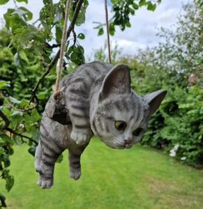 Grey Tabby Cat Hanging Garden Ornament Statue Sculpture In / Outdoor Decoration - Picture 1 of 10