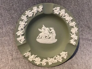 Wedgwood England Salbeigrün Jasperware 4,5" Aschenbecher #1 - Bild 1 von 2