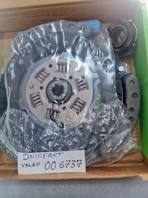 Valeo Clutch Kit 006737 fits Peugeot / Citroen - Image 1 of 3