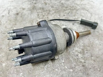 CHRYSLER Dodge_ 2002 RMV Ignition Distributor [Used] [PA118122817] - Image 1 of 4