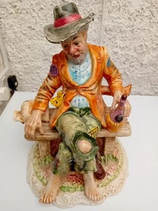 ITALIAN CAPODIMONTE TRAMP FIGUIRE - Picture 1 of 3