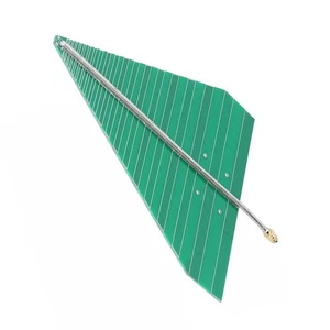 Log Antenna Periodica per Applicazioni UWB Gamma di Frequenza da 740MHz a 6000MHz - Foto 1 di 11