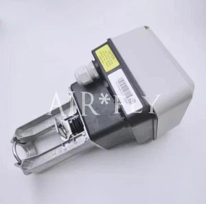 Ein Neu HONEYWELL Elektrisch Ventil Aktuator ML7425A8018-E (Ersetzt ML7425A3013) - Bild 1 von 7