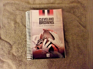 2018 CLEVELAND BROWNS MEDIENFÜHRER Jahrbuch Baker Mayfield R Nick Chubb R Programm - Bild 1 von 13