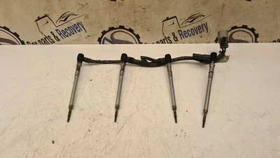 MAZDA 3 6 CX5 2.2 DIÉSEL JUEGO DE GUANTERAS CON CABLEADO K4243S55018601 2015 Foto 1 de 4