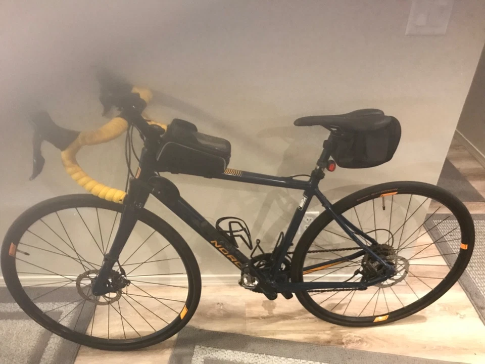 Bicicleta de carretera Norco 53 CM Foto 1 de 4