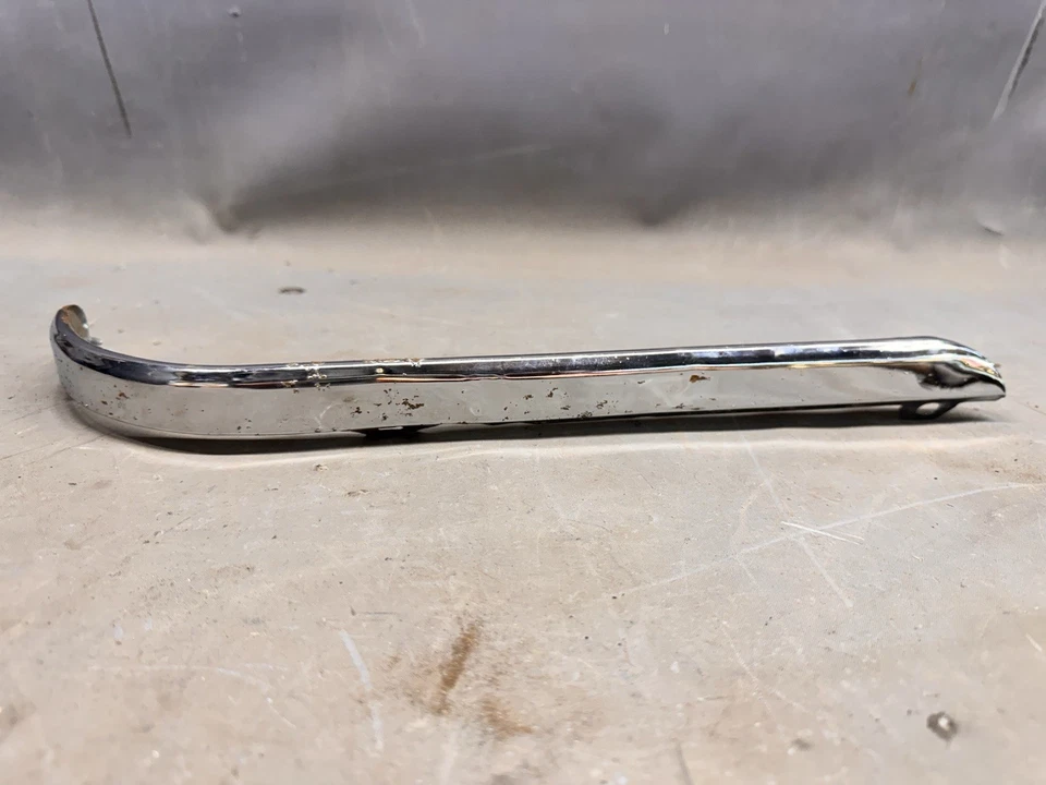 1968-1972 Oldsmobile Vista Cruiser Front Seat Side Trim Molding Cutlass F85 F-85 - Image 1 of 4