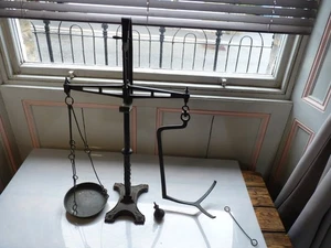 ANTIQUE CAST IRON CLASS 1 BEAM SCALES WITH BRASS PAN ETC - Picture 1 of 9