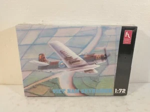Kit de modelo a escala 1:72 Hobbycraft Vietnam Skyraider HC1367 - Imagen 1 de 8