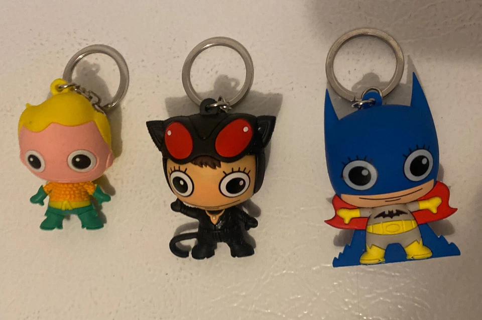 DC COMICS Serie 1 Coleccionista Llaveros Vinilo Superhéroe Figura Llaveros Juego de 3  Foto 1 de 4