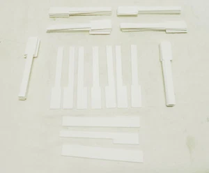Juego de 52 teclados de piano blancos brillantes - juego completo de plástico - Imagen 1 de 4