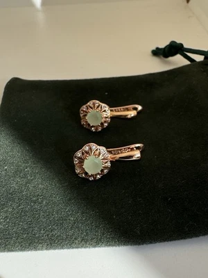 Wunderschöne 585rg gestempelte Ohrringe, Smaragd, rolled, 3.2 Gramm, neu - Bild 1 von 4