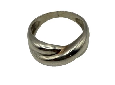 Thailand Made Criss Cross Ring cluster ring 925 Sterling silver Size 7 - Image 1 of 4