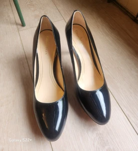 Cole Haan Air Pump Heels Womens 8.5 B Chelsea Black Patent Leather D38253 - Picture 1 of 6