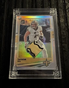 TAYSOM HILL 2022 JERSEY FUSION FOOTBALL Game Worn Used TEAM LOGO PATCH #2/5 Holo - Picture 1 of 2