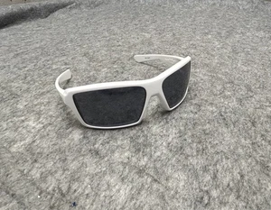 Oakley 03-572 Men’s Eyepatch White Sunglasses Made In USA - Picture 1 of 10