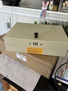 Key Cabinet – Wall Mount, Holds 28 Keys, Steel, Combination Lock - Made un USA - Picture 1 of 5