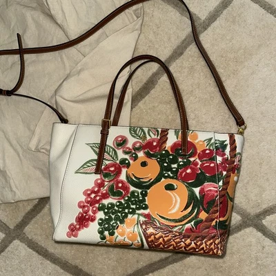 Bolso de hombro de cuero Tory Burch blanco como la nieve cesta de frutas mediano $428 Foto 1 de 4