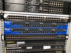 JUNIPER - Pare-feu SRX240 - 16x ports 1Gbps Base-T - Photo 1/3