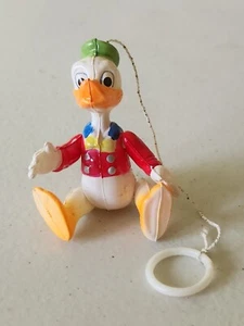 Vintage Disney Celluloid DONALD DUCK Jointed TOY PREMIUM Ring on String - Picture 1 of 7
