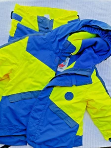 Wedze snowsuit for 3-4 year old ,pre owned ,no stains rips blue / yellow  - Picture 1 of 14