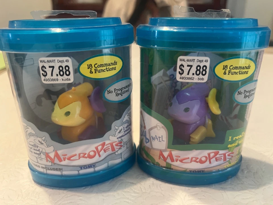 Tomy MicroPets / 2002 / new in package / Lot of 2 - Image 1 of 1