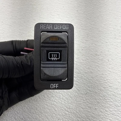 1992-1995 Chevy Astro GMC Safari OEM задний переключатель размораживания запотевания деталь No 15621605 - Изображение 1 из 4