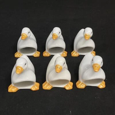 Set Di 6 Portatovaglioli A Forma Di Anatra In Porcellana Bianca - Immagine 1 di 4