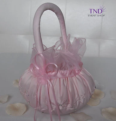 CESTA NIÑA FLOR SATINADA CEREMONIA BODA CON FLORES BORDADAS Y PEDRERÍA Foto 1 de 2