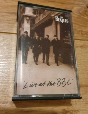 The Beatles: Live at the BBC - Double Box Cassette Sleeve & Booklet. Tested - Изображение 1 из 4