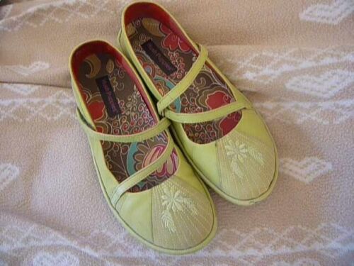 WOMENS HUSH PUPPIES LIME GREEN CASUAL SHOES HOOK AND LOOP STRAPS CANVAS SIZE 5
