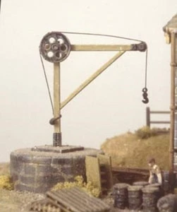 Ratio 214 - Goods Yard 1 Ton Crane Kit 'N' Gauge Plastic kit - 2nd Class Post - Bild 1 von 4