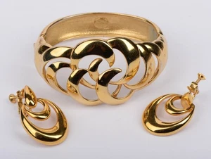 Vintage Napier Gold Tone Bracelet & Earrings Set – Modernist Sculptural Design - Picture 1 of 15