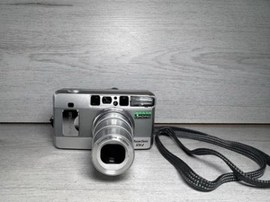 FUJIFILM ZOOM 120V AF POINT & SHOOT FOTOCAMERA PELLICOLA 35mm TESTATA FUNZIONANTE - Foto 1 di 11