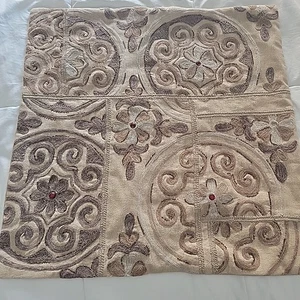 Pottery Barn Anita Medallion Embroidered Beaded Pillow Cover 24" Tan Excellent - Picture 1 of 14