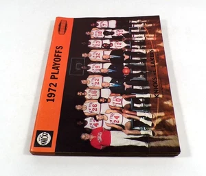 Lot of (4) 1971-72 LA Lakers at NY Knicks NBA Basketball Finals Programs - Bild 1 von 2