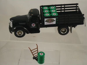 First Gear 1949 International KB-8 (Texaco) escala 1/34  - Imagen 1 de 1