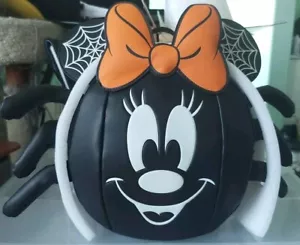 Neu mit Etikett Loungefly Disney Minnie Mouse Spinne Glow-in-the-Dark Mini-Rucksack - Bild 1 von 11