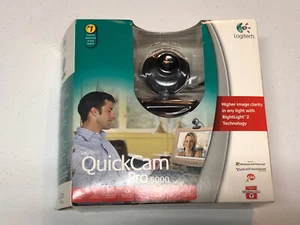 Logitech QuickCam Pro 5000 Web Cam with Mount 861306-0000. V-UAX16 USB - Picture 1 of 4