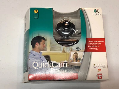 Logitech  QuickCam Pro 5000 Web Cam with Mount 861306-0000. V-UAX16 USB  - Image 1 of 4