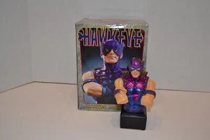 Marvel Bowen Design 2000 Marvel Mini Bust Hawkeye #4668/5000 - Picture 1 of 5