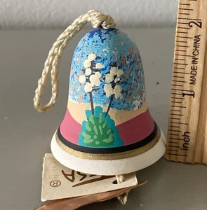 Hand Painted TESA Southwest Clay Bell Christmas Ornament Flowers Gold Multi 2" - Bild 1 von 9