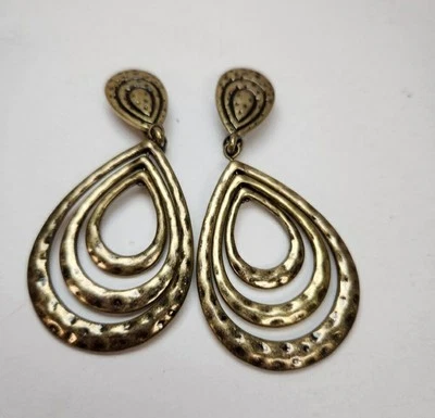 Premier Design Globe Trotter Brass tone Hammered dangle earrings clip & Pierce - Image 1 of 4