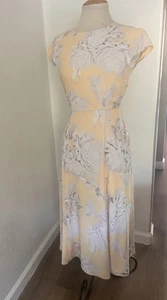 Babaton Kleid Rückenausschnitt hoher Seitenschlitz kurze Ärmel Gr. 0 - Bild 1 von 6