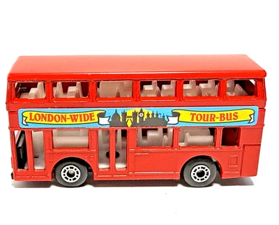 Лондонский автобус Matchbox MB17 1981 London Wide Tour Bus как новый с дисплеем из ПВХ - Изображение 1 из 4